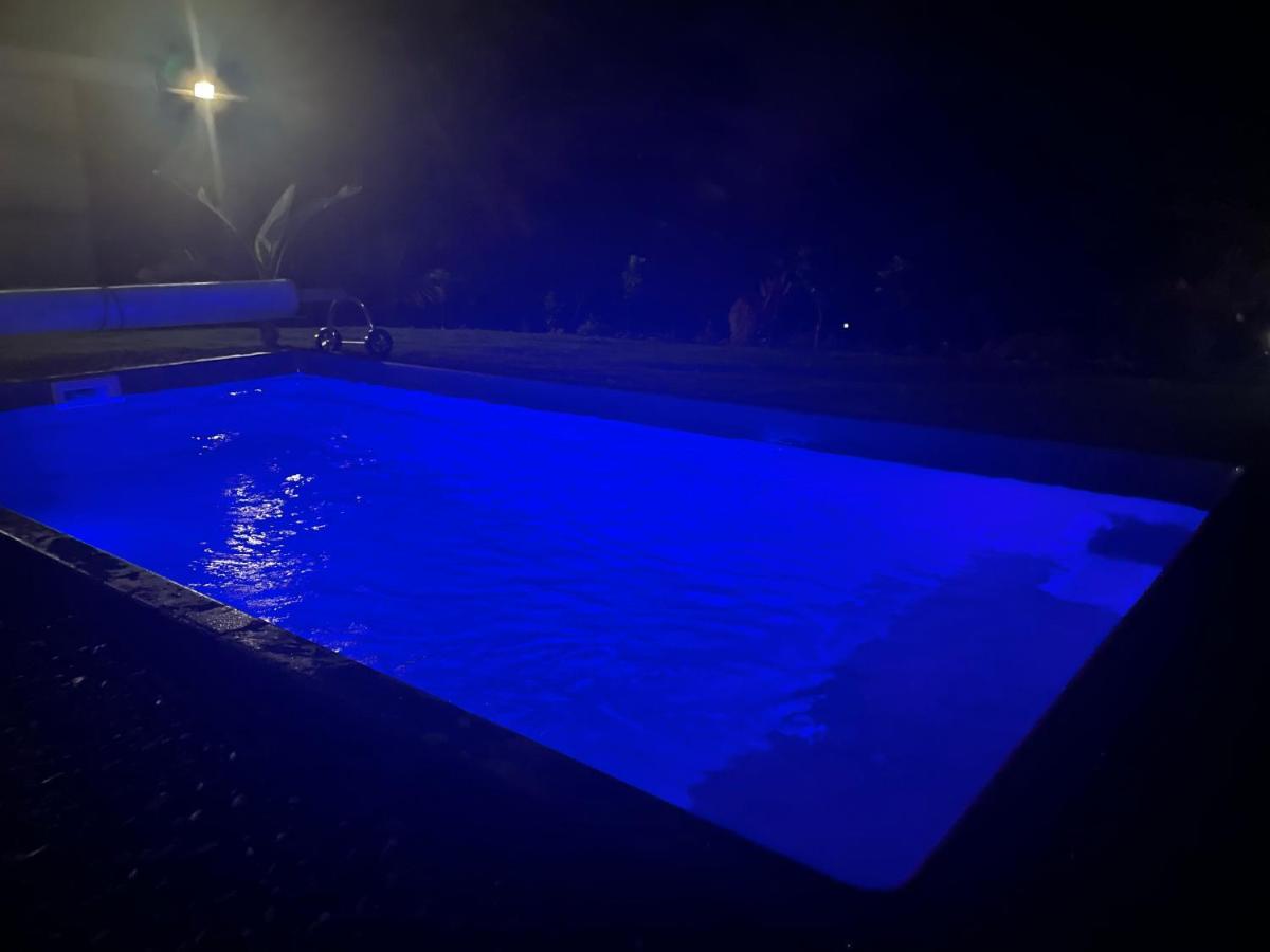 L'escapade créole Bungalow Bananier jacuzzi privatif Saint-Joseph Exterior foto