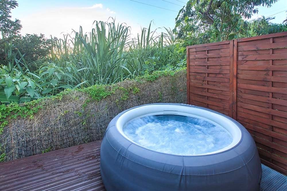 L'escapade créole Bungalow Bananier jacuzzi privatif Saint-Joseph Exterior foto